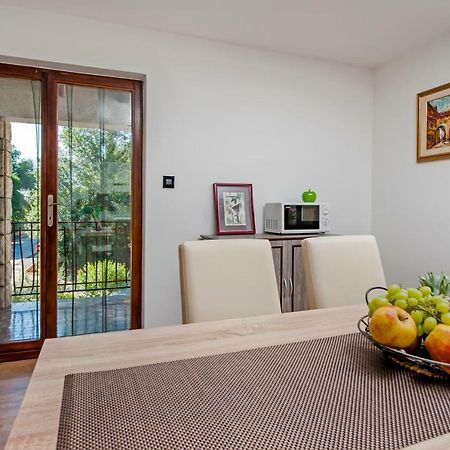 Apartment Nika Rovinj Buitenkant foto