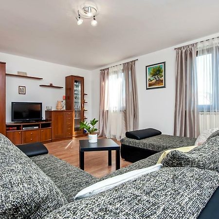 Apartment Nika Rovinj Buitenkant foto