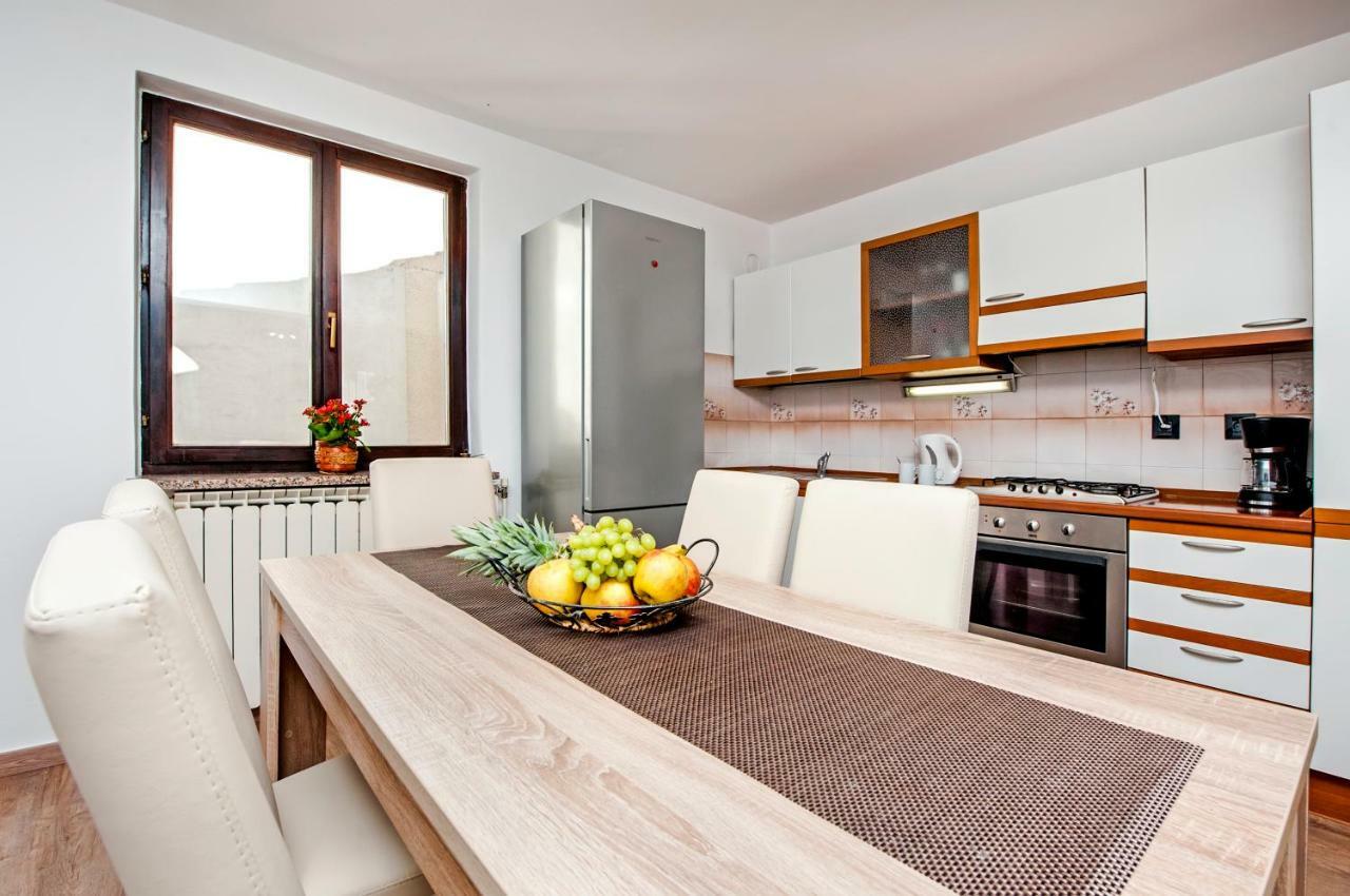 Apartment Nika Rovinj Buitenkant foto