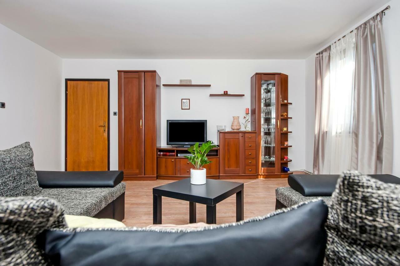 Apartment Nika Rovinj Buitenkant foto