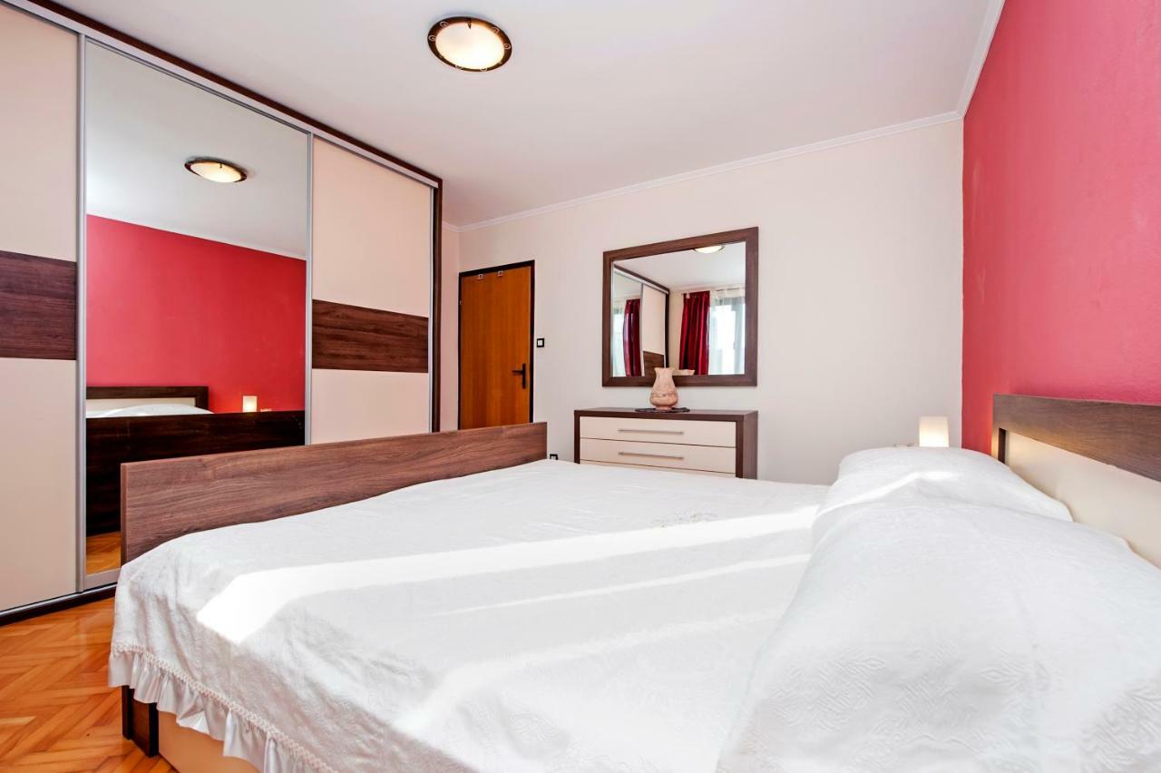 Apartment Nika Rovinj Buitenkant foto